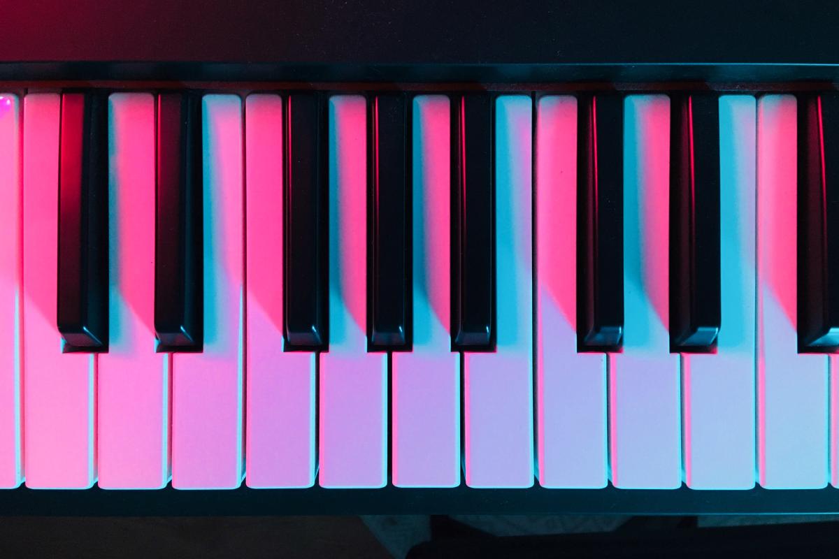 Différences entre les pianos numériques et les claviers