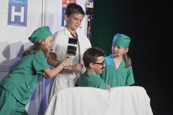 Theatre in Morges: Script or Improv for Your Child? The 2025 Pedagogical Guide to Choosing Well